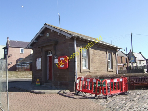 Photo 6"x4" Harbour Master's Office Arbroath c2007