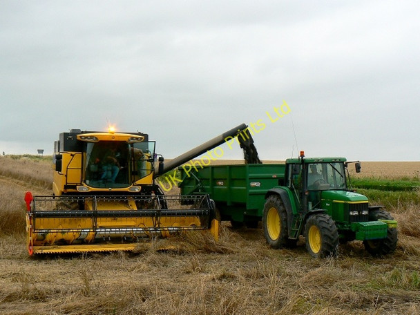 Photo 6"x4" Harvesting of oilseed rape crop, near Winterbourne Bassett Winterbourne Bassett c2007 P1