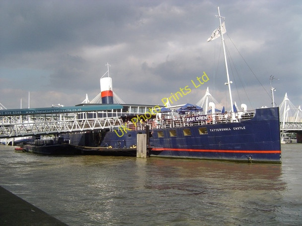 Photo 6"x4" Tattershall Castle, London London c2007