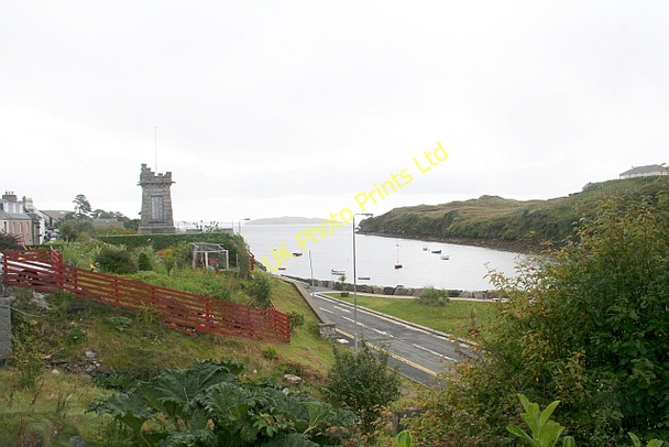 Photo 6"x4" Tarbert War Memorial and the Harbour Direcleit c2007