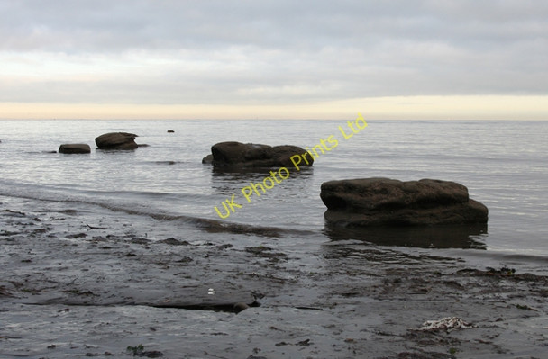 Photo 6"x4" Flat calm sea at Hummersea Loftus c2007