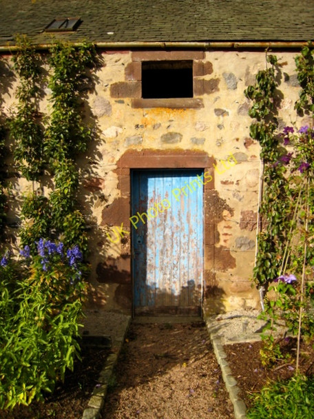 Photo 6"x4" In the walled garden at Fyvie Castle Tifty c2007