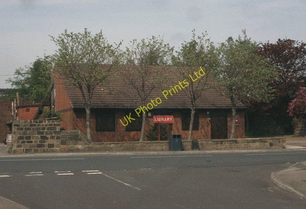 Photo 6"x4" Broad Lane Library Pudsey\/SE2233 c2007