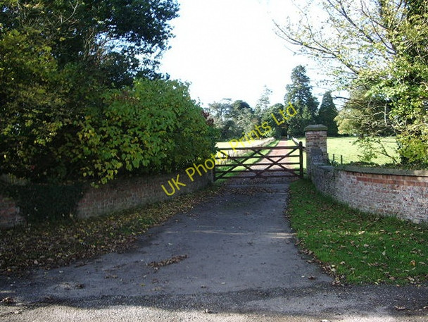 Photo 6"x4" Entrance and drive to Astley House Astley\/SJ5218 c2007