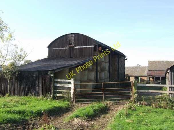 Photo 6"x4" Barn at Yewtree Farm Lawnhead c2007