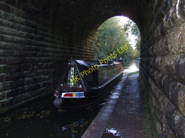 Photo 6"x4" A tight squeeze on the Shropshire Union Brewood c2007