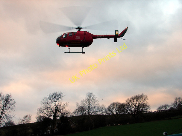 Photo 6"x4" Air ambulance departing Maes-bangor c2007