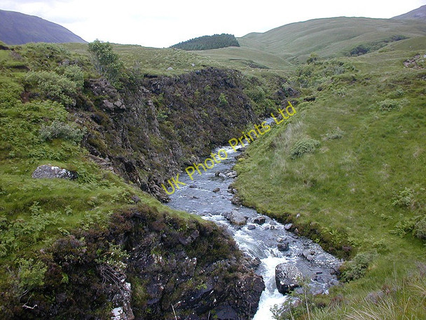 Photo 6"x4" Allt a' Choire Ghreadaidh Bualintur c2004