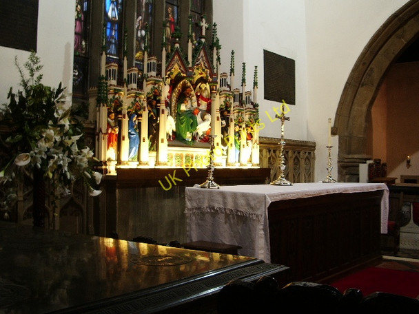 Photo 6"x4" Holy Trinity Church, Skipton, Altar Skipton c2007