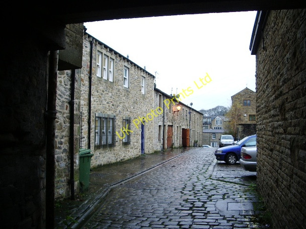 Photo 6"x4" Bay Horse Yard, Skipton Skipton c2007