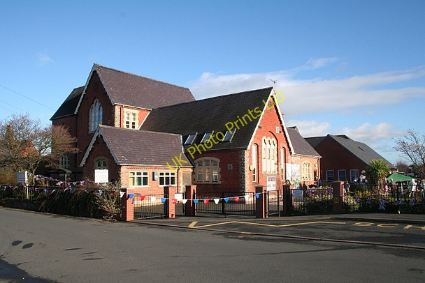 Photo 6"x4" Upton C of E Primary School, Upton. Upton upon Severn c2007