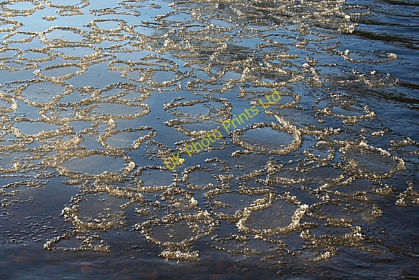 Photo 6"x4" Ice Floes! Fochabers c2007