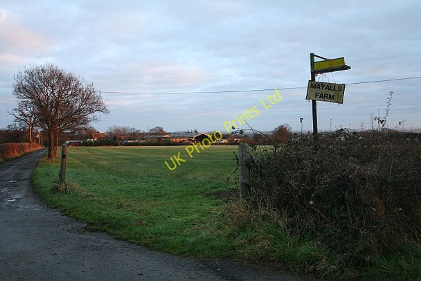 Photo 6"x4" Mayalls Farm from the A4104 Upper Welland c2007
