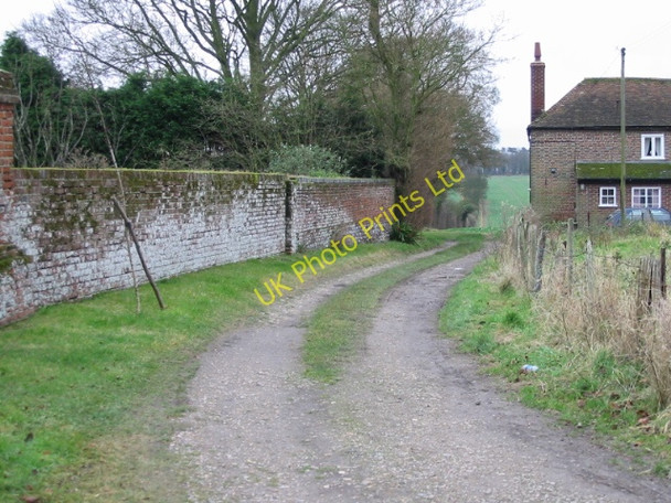 Photo 6"x4" Route of the North Downs Way to Snow Down Womenswold c2007