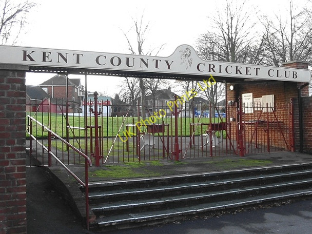Photo 6"x4" Entrance to the Kent cricket ground Canterbury\/TR1457 c2007