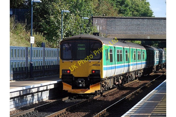 Photo 6"x4" Train departing from Smethwick Galton Bridge Station Smethwick c2005