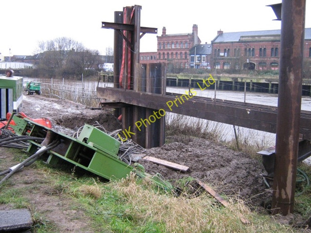Photo 6"x4" River bank reinforcement Selby c2008