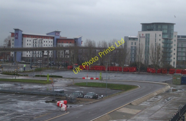 Photo 6"x4" Hotels in the Docks Woolwich c2008