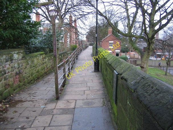 Photo 6"x4" City Walls above the Kaleyard Gate Chester c2007