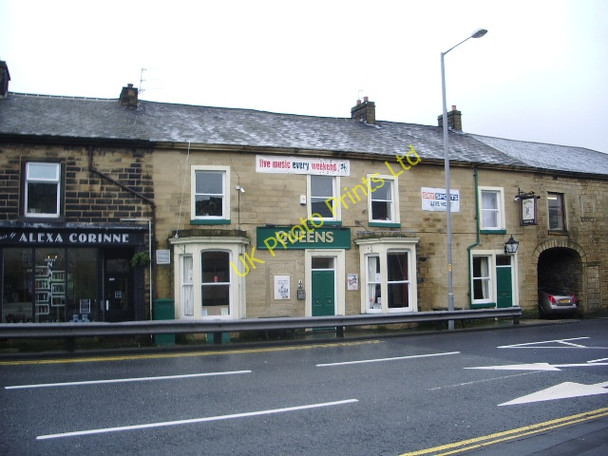 Photo 6"x4" The Queens Hotel, Burnley Road, Colne Colne\/SD8940 c2008