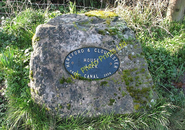 Photo 6"x4" Plaque commemorating the restoration of House Lock Oxenhall c2008