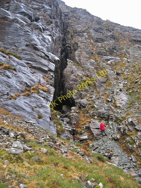Photo 6"x4" Waterpipe Gully Coire a' Mhadaidh\/NG4424 c2008