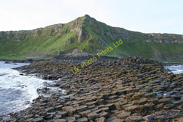 Photo 6"x4" Grand Causeway Portballintrae c2007