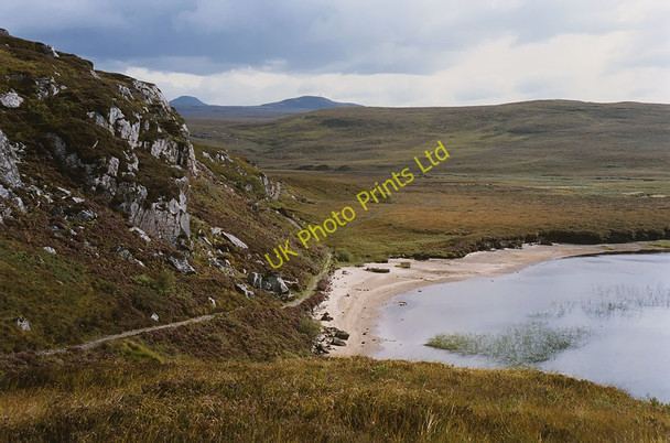 Photo 6"x4" The eastern shore of Loch Braigh Horrisdale Shieldaig c1993