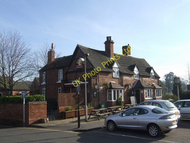 Photo 6"x4" The Star, Penkridge Boscomoor c2008