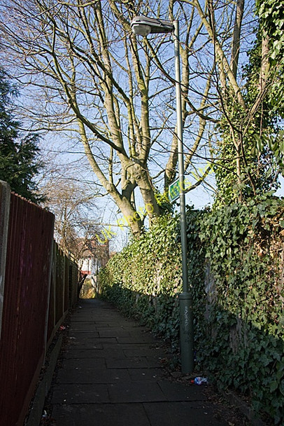 Photo 6"x4" Un-named Footpath Finchley c2008