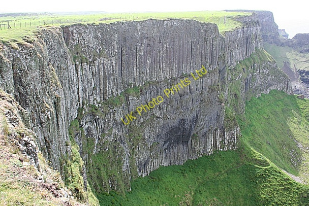 Photo 6"x4" Port na Tober Cliffs Dunseverick c2007