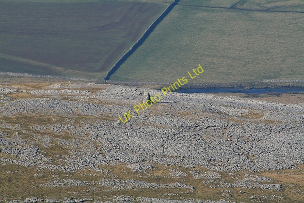 Photo 6"x4" Cairn on Harry Hallams Moss Chapel-le-Dale c2008
