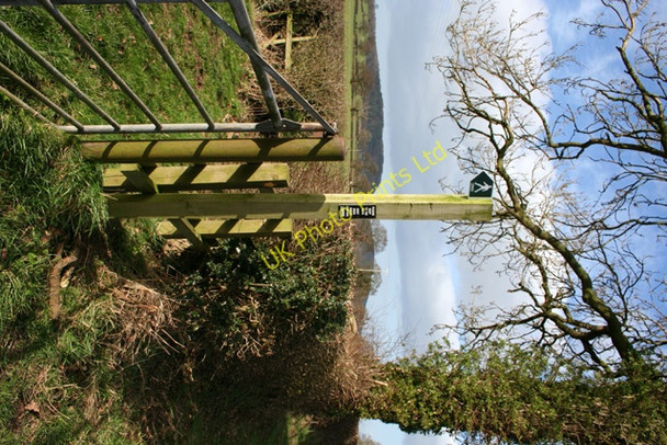 Photo 6"x4" Stile in Cholmondeley Estate Bulkeley c2008