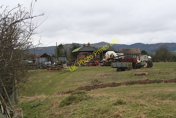 Photo 6"x4" Lockeridge Farm Hook Bank c2008