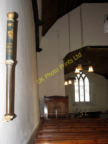 Photo 6"x4" St Andrew's Church - the parish truncheon Metton c2008