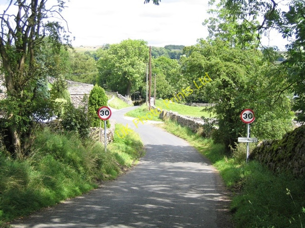 Photo 6"x4" Entering Kirkby Malham Kirkby Malham c2007