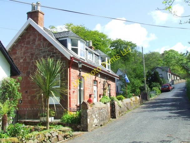 Photo 6"x4" Road through Meigle Meigle\/NS1965 c2007