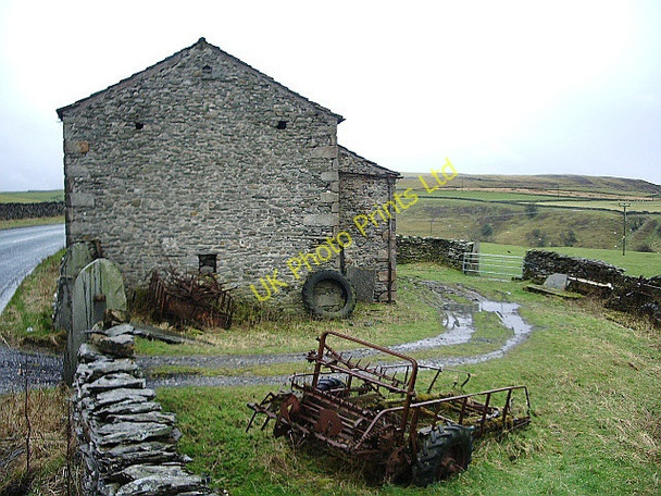 Photo 6"x4" New Barn Helwith Bridge c2008