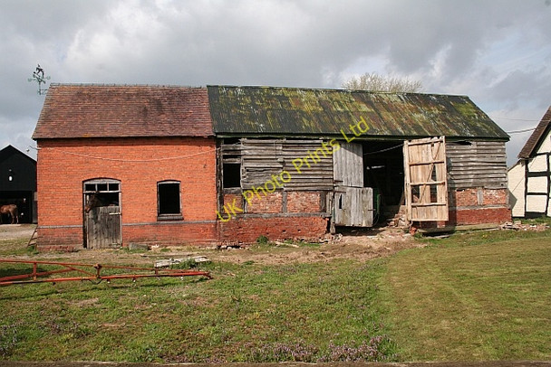 Photo 6"x4" Old Threshing Barn, Cowshill Farm Duckswich c2008
