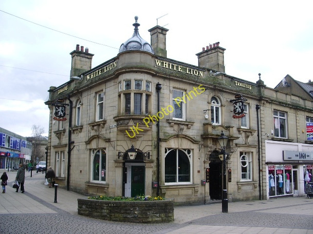 Photo 6"x4" White Lion, St James's Street, Burnley Burnley c2008