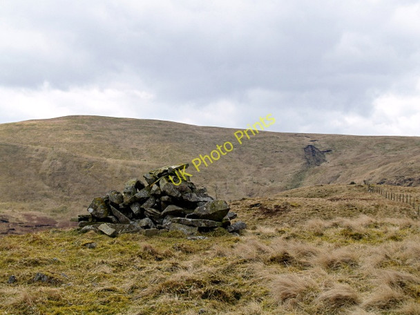 Photo 6"x4" Cairn above Muckle Cauldron Burn Phawhope Kips c2008