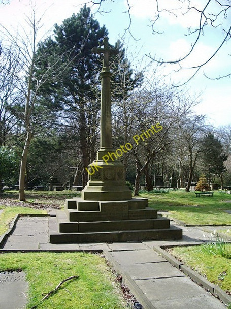 Photo 6"x4" The Parish Church of St Peter, Burnley, War Memorial Burnley c2008