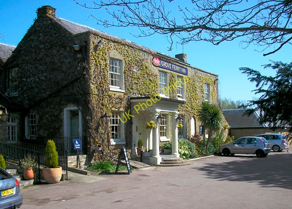 Photo 6"x4" The Grove Ferry Inn Wall End\/TR2363 c2008