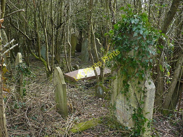 Photo 6"x4" Penmain Chapel yard Blackwood\/Coed Duon c2008