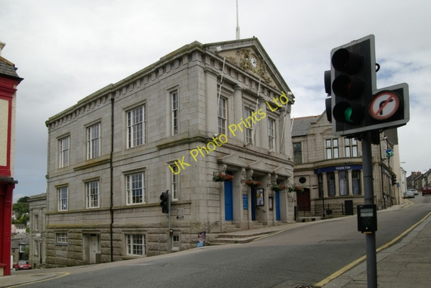 Photo 6"x4" Helston Town Hall Helston c2007