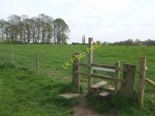 Photo 6"x4" Footpath to Almington Market Drayton c2008