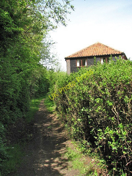 Photo 6"x4" Footpath to the ruins of St Mary's priory Sheringham c2008