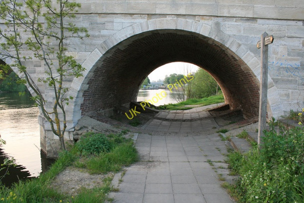 Photo 6"x4" Path Under Chertsey Bridge Chertsey c2008