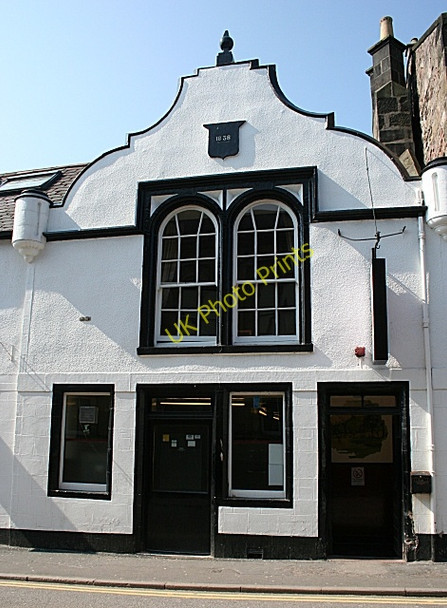 Photo 6"x4" Dutch Gable, Red Lion Inn Forres c2008