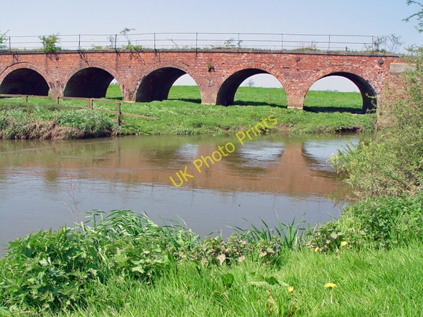Photo 6"x4" The disused railway line and the river Derwent Gunby\/SE7035 c2008